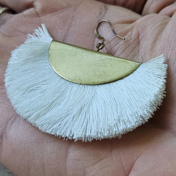 Jewelry - Vintage Earrings White Tassel Drop Down Gold Tone Fashion Jewelry Earrings
